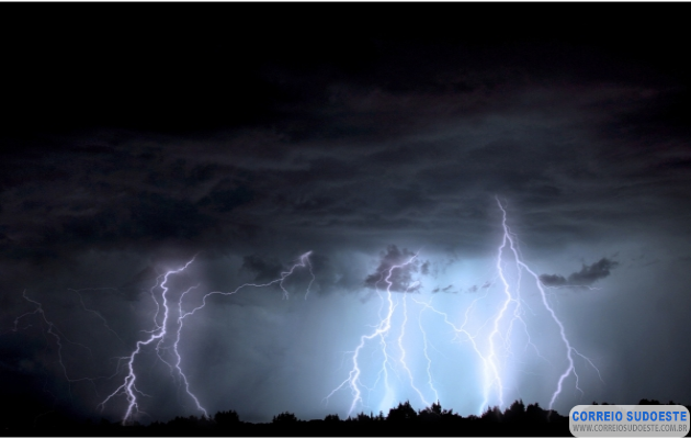 Governo-de-Minas-alerta-para-a-atuação-de-ciclone-extratropical-no-estado