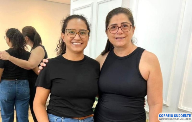 Professora-concorreu-com-apenas-dois-cupons-e-ganhou-prêmio-máximo-da-Promoção-“Super-Natal”-ACIG